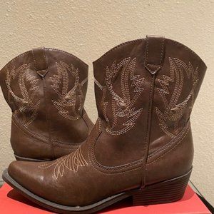 Brown western bootie, size 9.5